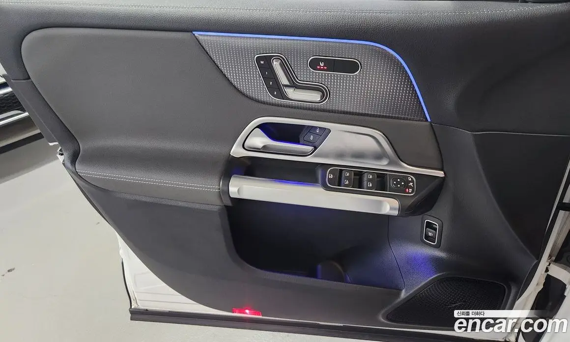 Mercedes-Benz EQB 2023 0.1 автомат (гидро), фото 11