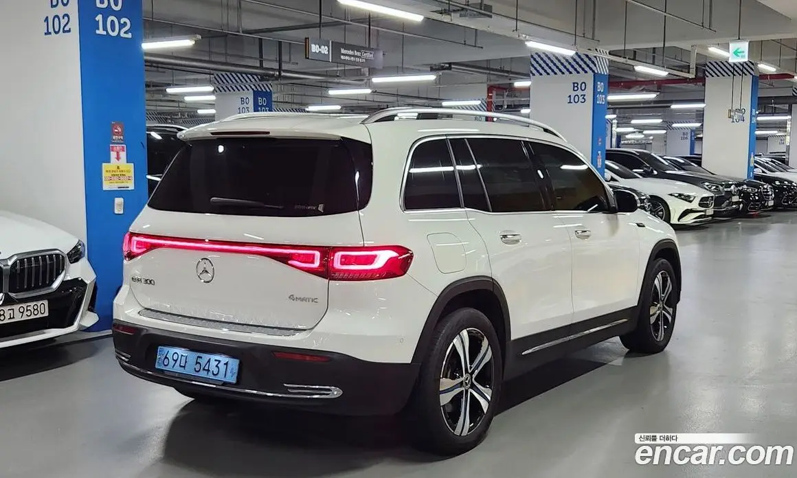 Mercedes-Benz EQB 2023 0.1 автомат (гидро), фото 4