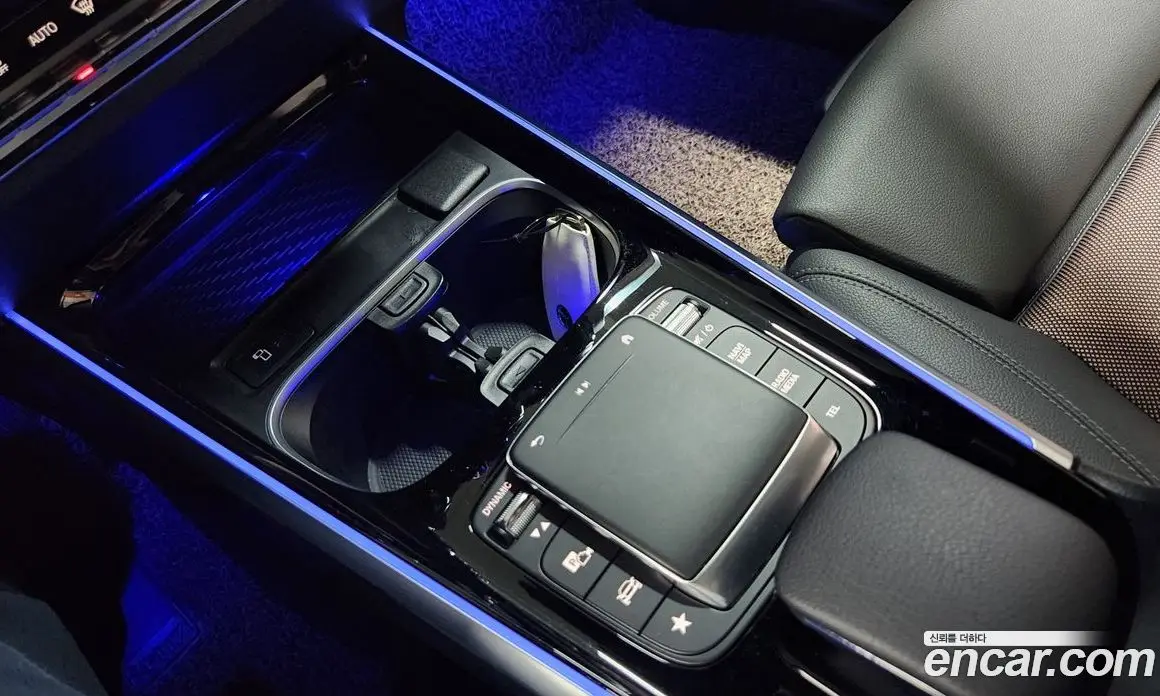 Mercedes-Benz EQB 2023 0.1 автомат (гидро), фото 9