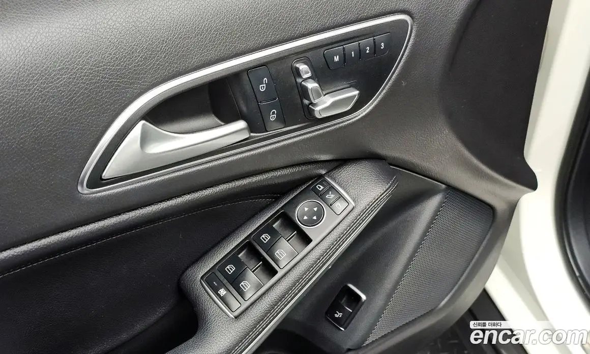 Mercedes-Benz GLA-Class 2018 2.0 автомат (гидро), фото 18