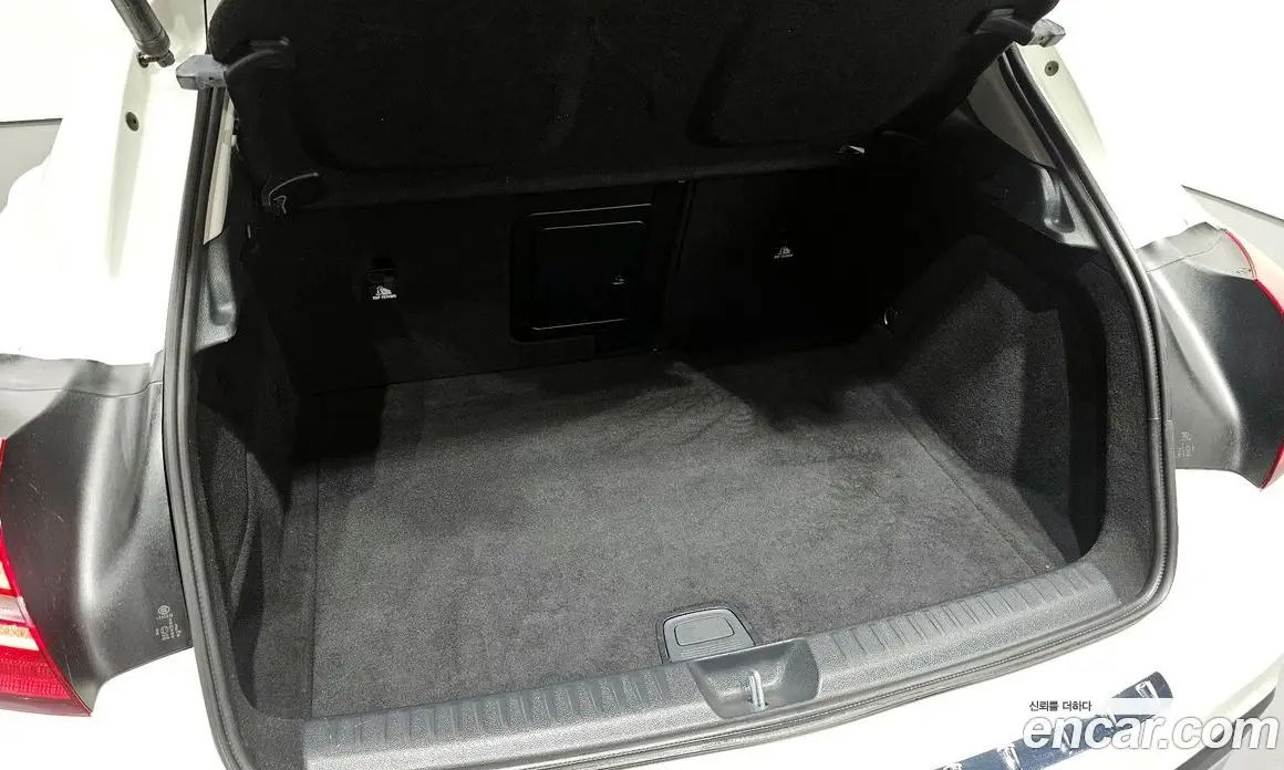 Mercedes-Benz GLA-Class 2018 2.0 автомат (гидро), фото 19