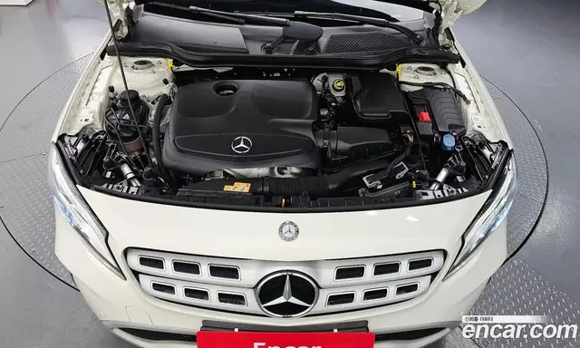 Mercedes-Benz GLA-Class 2018 2.0 автомат (гидро), миниатюра 6
