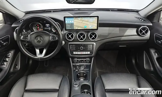 Mercedes-Benz GLA-Class 2018 2.0 автомат (гидро), миниатюра 7
