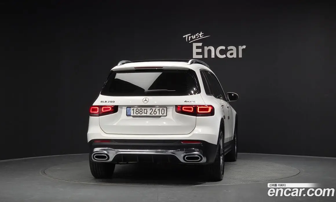 Mercedes-Benz GLB-Class 2022 2.0 автомат (гидро), фото 3