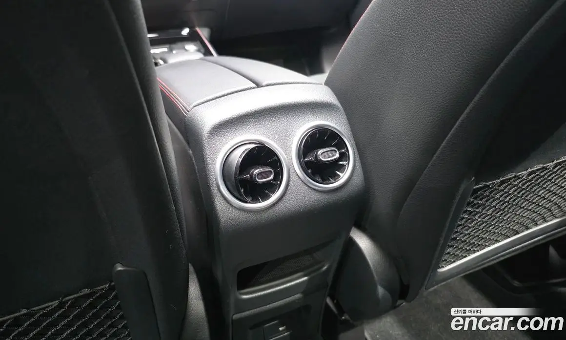 Mercedes-Benz GLB-Class 2022 2.0 автомат (гидро), фото 30