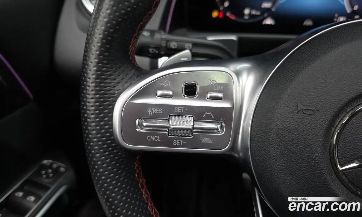 Mercedes-Benz GLB-Class 2022 2.0 автомат (гидро), фото 33