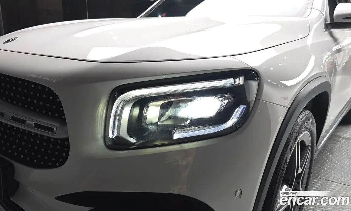 Mercedes-Benz GLB-Class 2022 2.0 автомат (гидро), фото 7