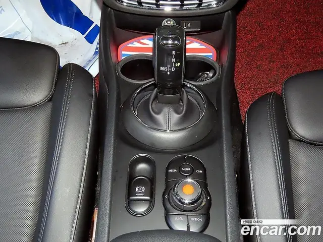 Mini Clubman 2020 1.5 автомат (гидро), миниатюра 12