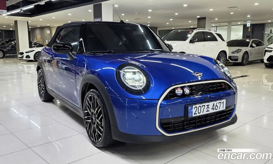 Mini Cooper Convertible 2025 2.0 автомат (гидро), фото 3 Mini Cooper Convertible 2025 2.0 автомат (гидро), фото 3