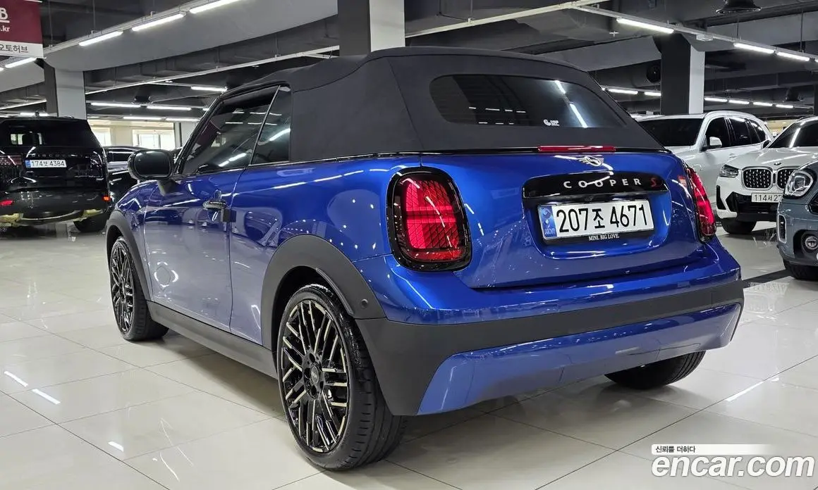 Mini Cooper Convertible 2025 2.0 автомат (гидро), фото 8 Mini Cooper Convertible 2025 2.0 автомат (гидро), фото 8