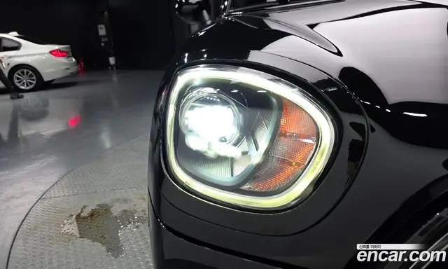 Mini Countryman 2019 2.0 автомат (гидро), миниатюра 8