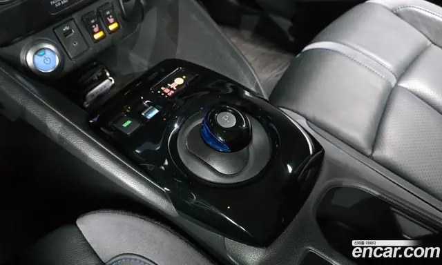 Nissan Leaf 2019 0.1 автомат (гидро), миниатюра 12
