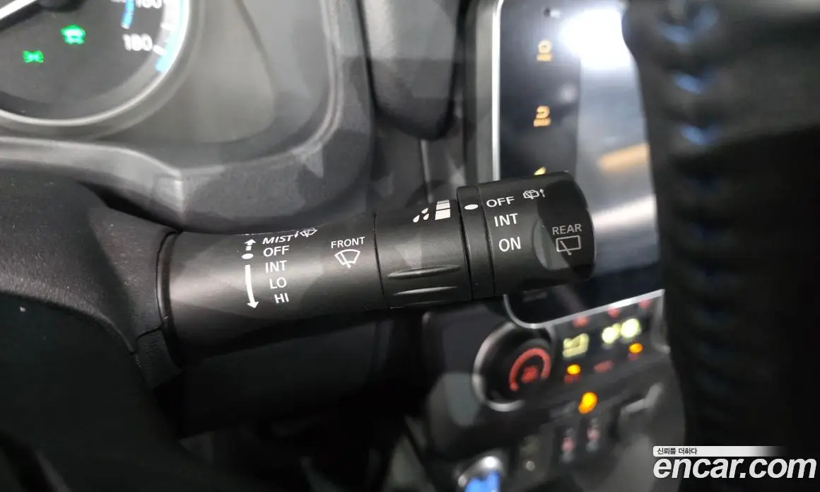 Nissan Leaf 2019 0.1 автомат (гидро), фото 27