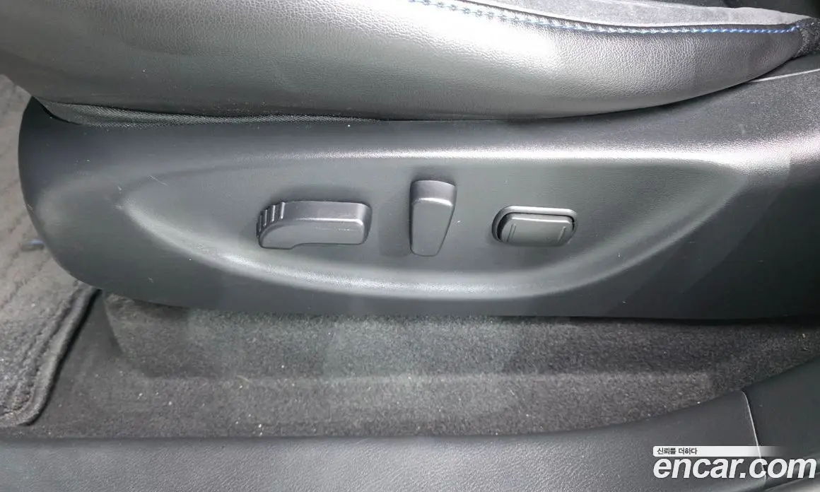 Nissan Leaf 2019 0.1 автомат (гидро), фото 31
