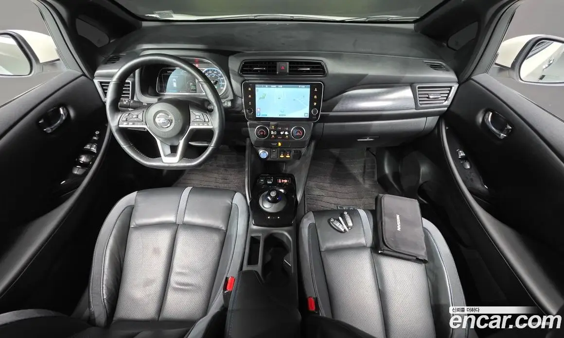 Nissan Leaf 2019 0.1 автомат (гидро), фото 10