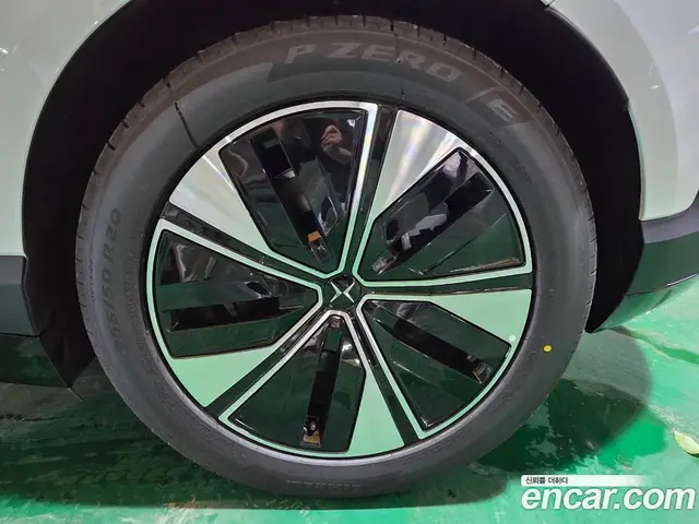 Polestar Polestar 4 2026 автомат (гидро), миниатюра 5