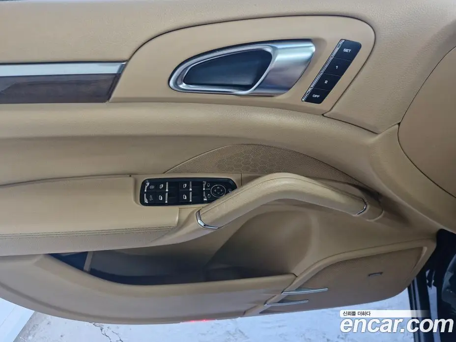 Porsche Cayenne 2011 3.0 автомат (гидро), фото 17