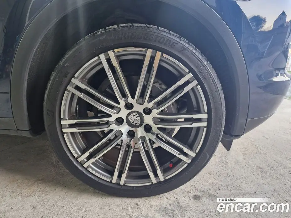 Porsche Cayenne 2011 3.0 автомат (гидро), фото 3