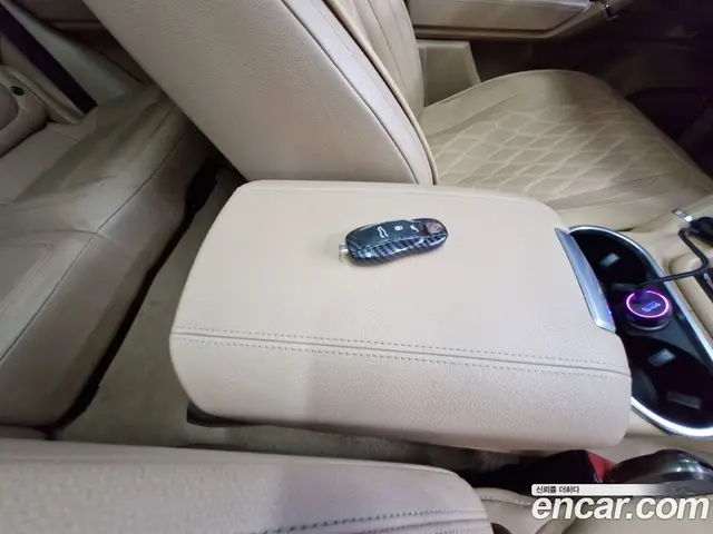 Porsche Cayenne 2011 3.0 автомат (гидро), миниатюра 10