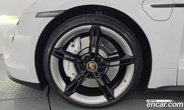 Porsche Taycan 2024 0.1 автомат (гидро), миниатюра 5