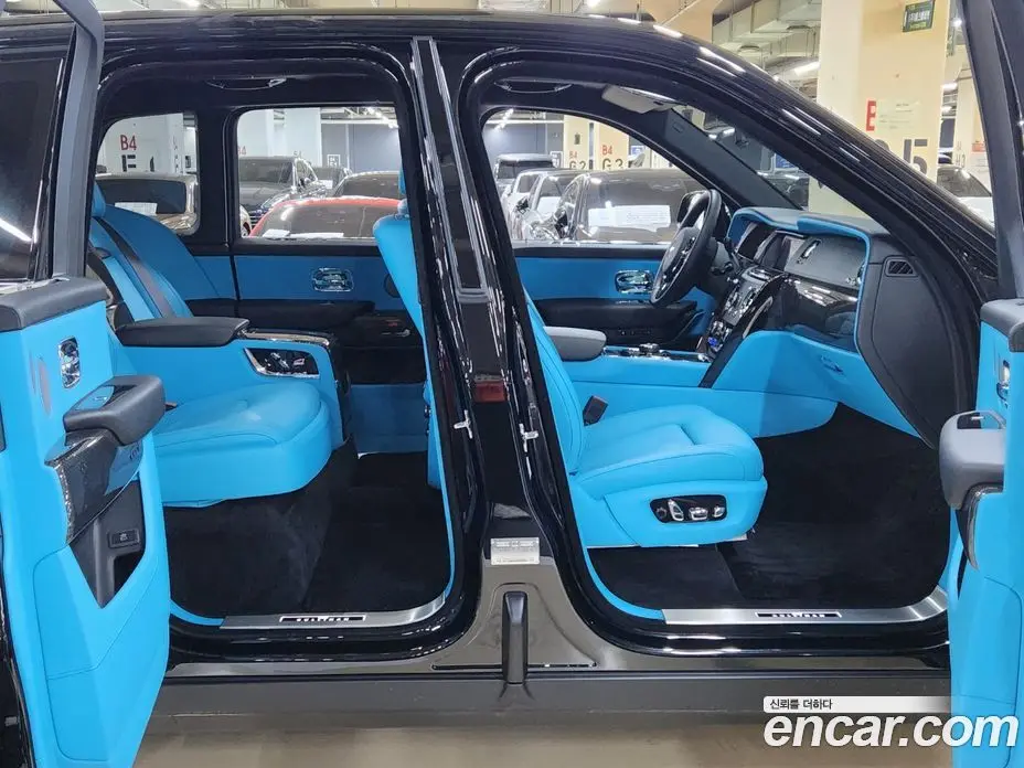 Rolls-Royce Cullinan 2023 6.7 автомат (гидро), фото 18