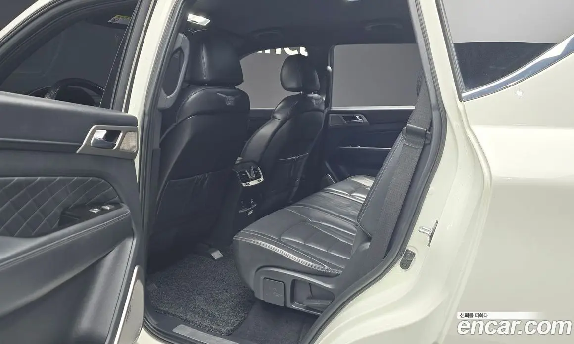 SsangYong Rexton 2017 2.2 автомат (гидро), фото 16