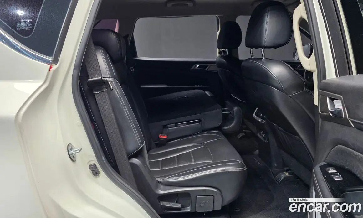 SsangYong Rexton 2018 2.2 автомат (гидро), фото 12
