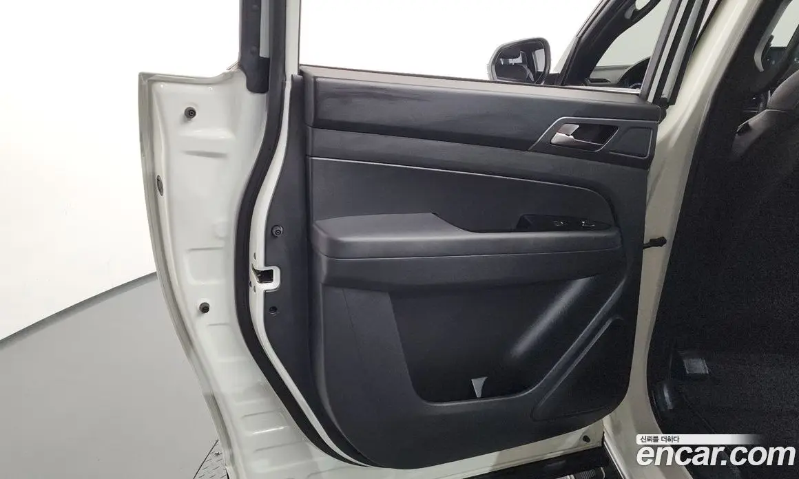 SsangYong Rexton 2025 2.2 автомат (гидро), фото 15