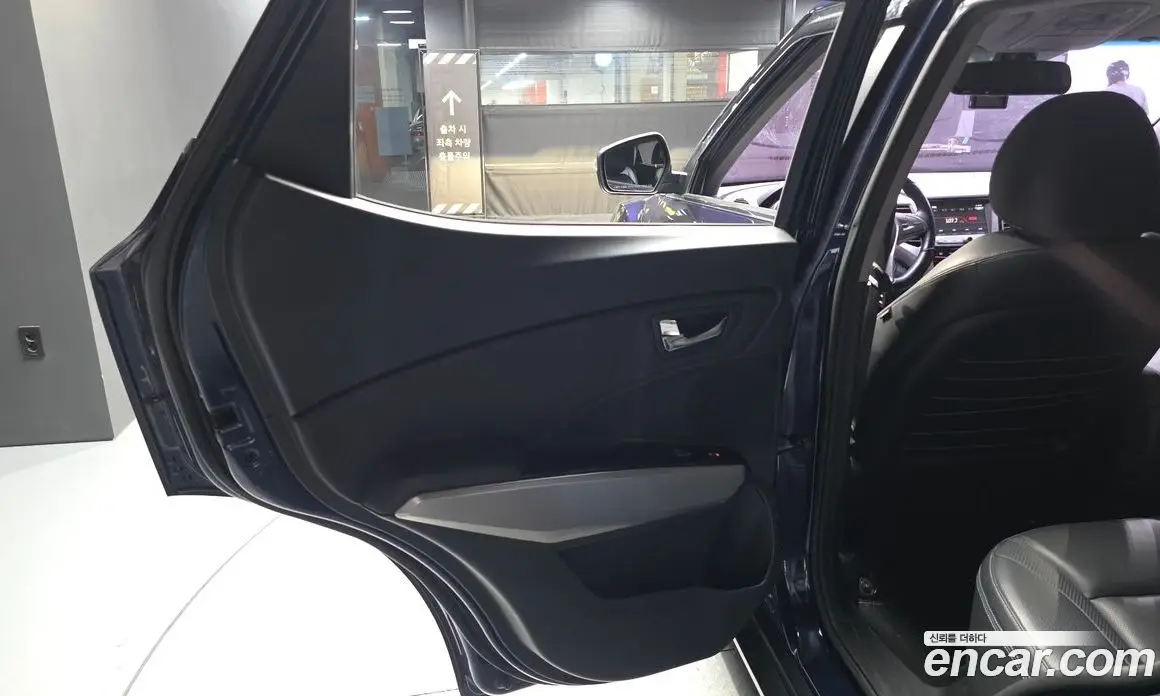 SsangYong TIBOLI 2015 1.6 автомат (гидро), фото 15