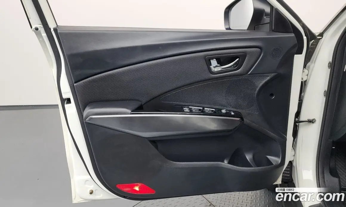 SsangYong TIBOLI 2019 1.5 автомат (гидро), фото 14