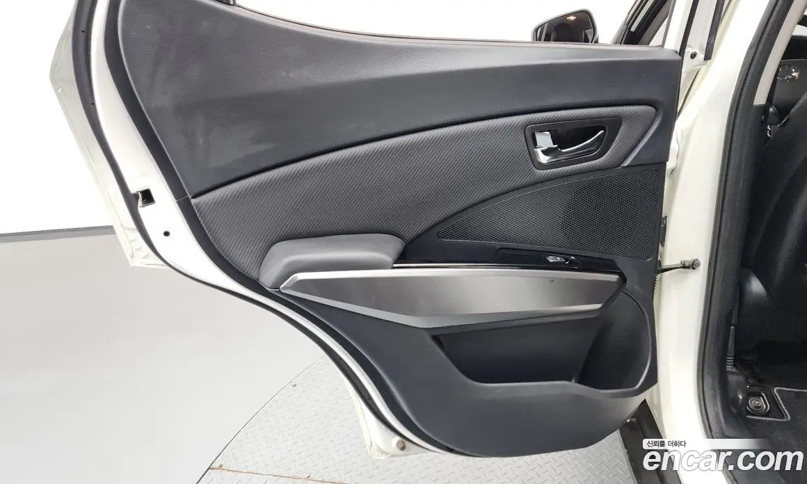 SsangYong TIBOLI 2019 1.5 автомат (гидро), фото 15