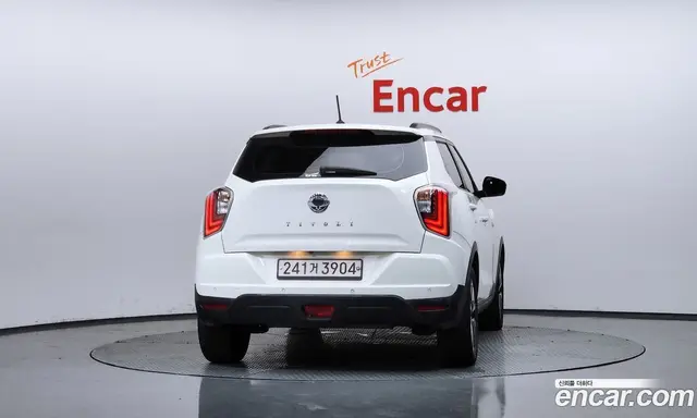 SsangYong TIBOLI 2019 1.5 автомат (гидро), миниатюра 4