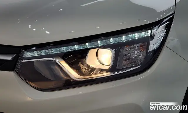 SsangYong TIBOLI 2019 1.5 автомат (гидро), миниатюра 8