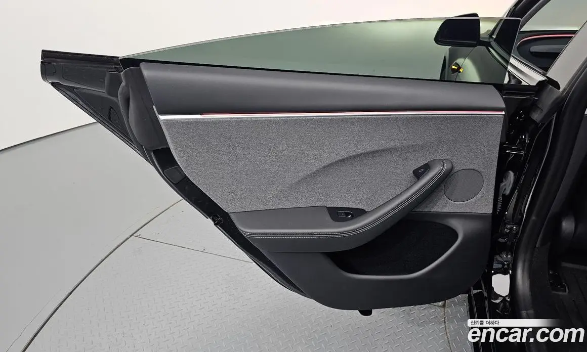 Tesla Model 3 2024 0.2 автомат (гидро), фото 14