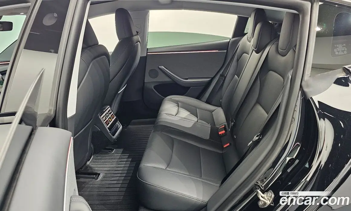Tesla Model 3 2024 0.2 автомат (гидро), фото 17