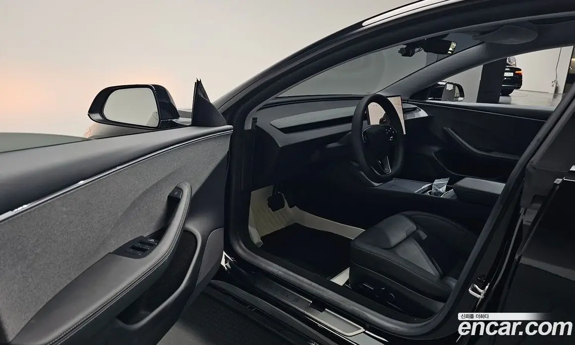 Tesla Model 3 2025 0.2 автомат (гидро), фото 12