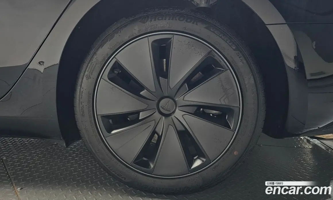 Tesla Model 3 2025 0.2 автомат (гидро), фото 6