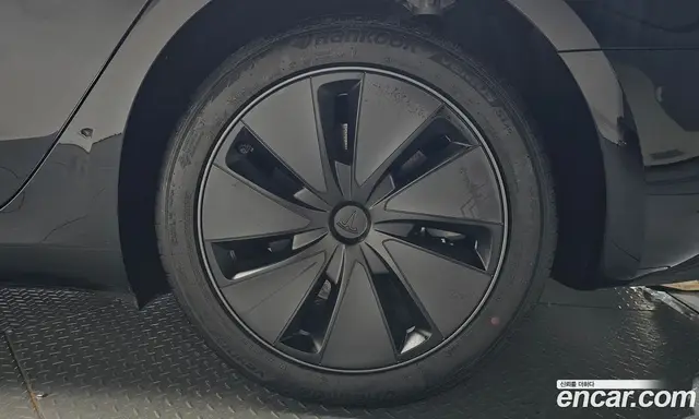 Tesla Model 3 2025 0.2 автомат (гидро), миниатюра 6