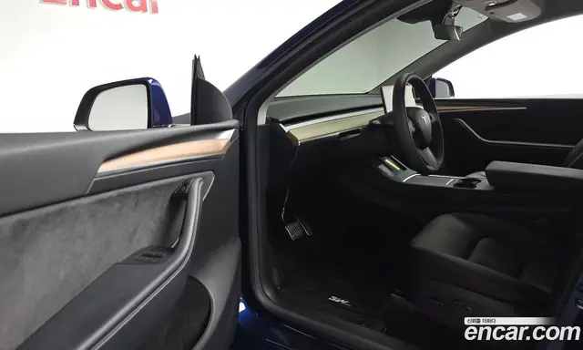 Tesla Model Y 2023 0.2 автомат (гидро), миниатюра 12