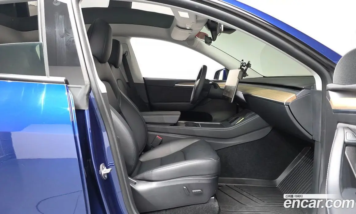 Tesla Model Y 2023 0.2 автомат (гидро), фото 15