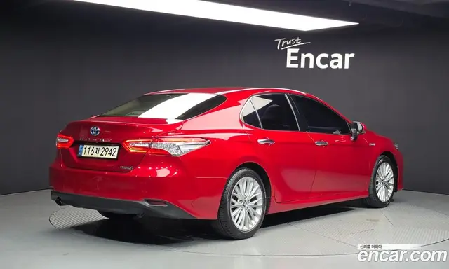 Toyota Camry 2019 2.5 автомат (гидро), миниатюра 2