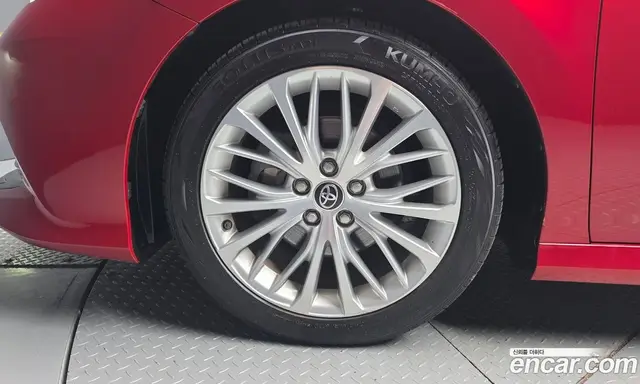 Toyota Camry 2019 2.5 автомат (гидро), миниатюра 5