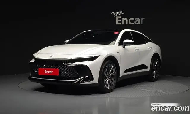 Toyota Crown, 2024, 2 141 км