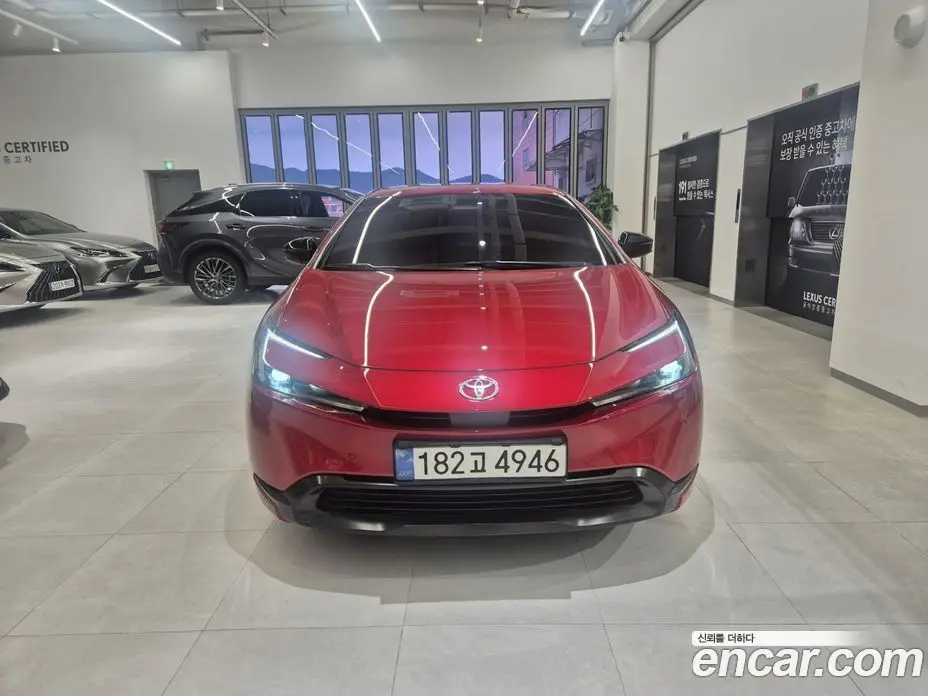 Toyota Prius 2024 2.0 автомат (вариатор), фото 3