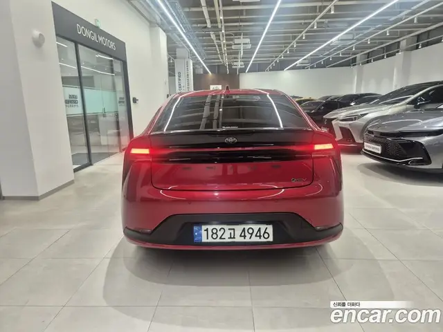 Toyota Prius 2024 2.0 автомат (вариатор), миниатюра 4