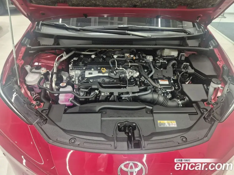 Toyota Prius 2024 2.0 автомат (вариатор), фото 6