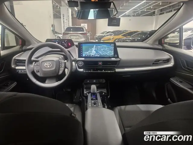 Toyota Prius 2024 2.0 автомат (вариатор), миниатюра 7