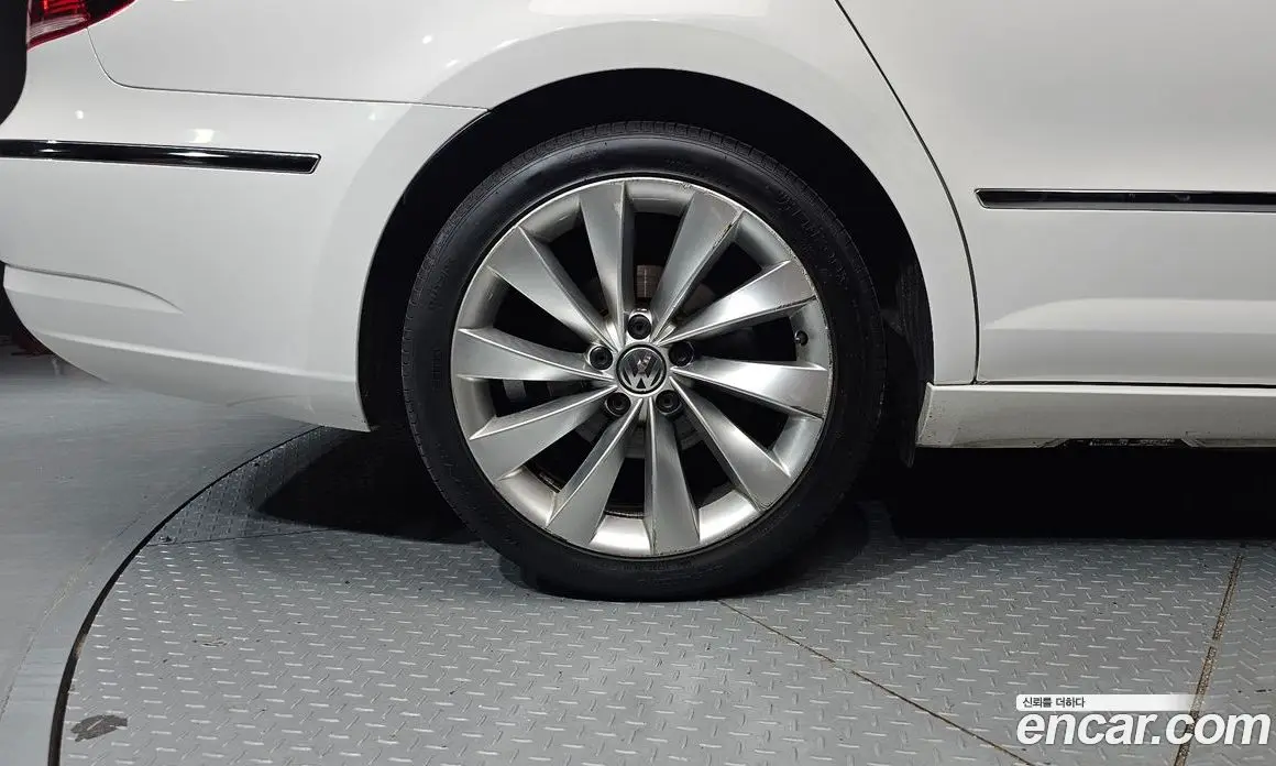 Volkswagen CC 2012 2.0 автомат (гидро), фото 5