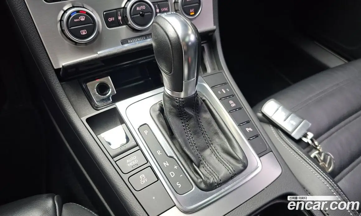 Volkswagen CC 2012 2.0 автомат (гидро), фото 9