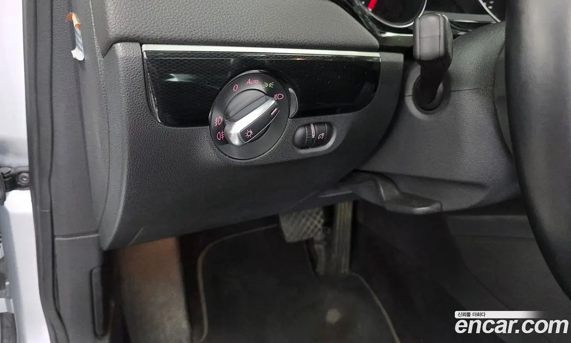 Volkswagen Jetta 2015 2.0 автомат (гидро), фото 17